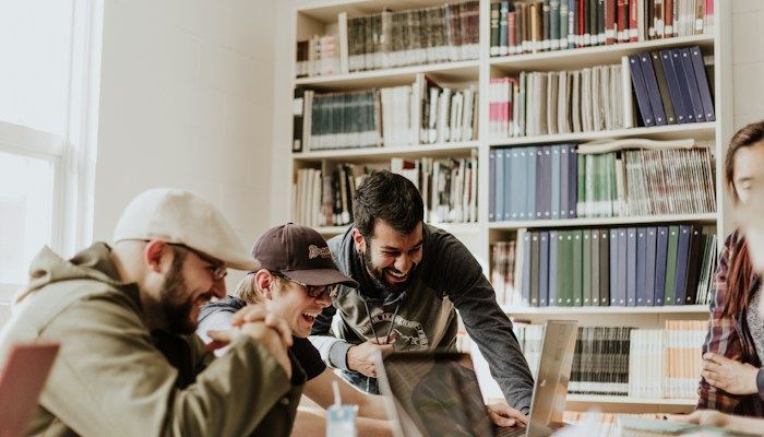 تکنیکها و جدول مقایسه رایتینگ تسک ۲ آیلتس تکنیکها و جدول مقایسه رایتینگ تسک ۲ آیلتس